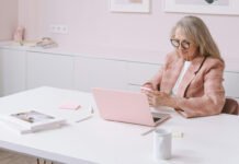 Envejecer con propósito: cómo fortalecer tu salud emocional y construir un legado que inspire