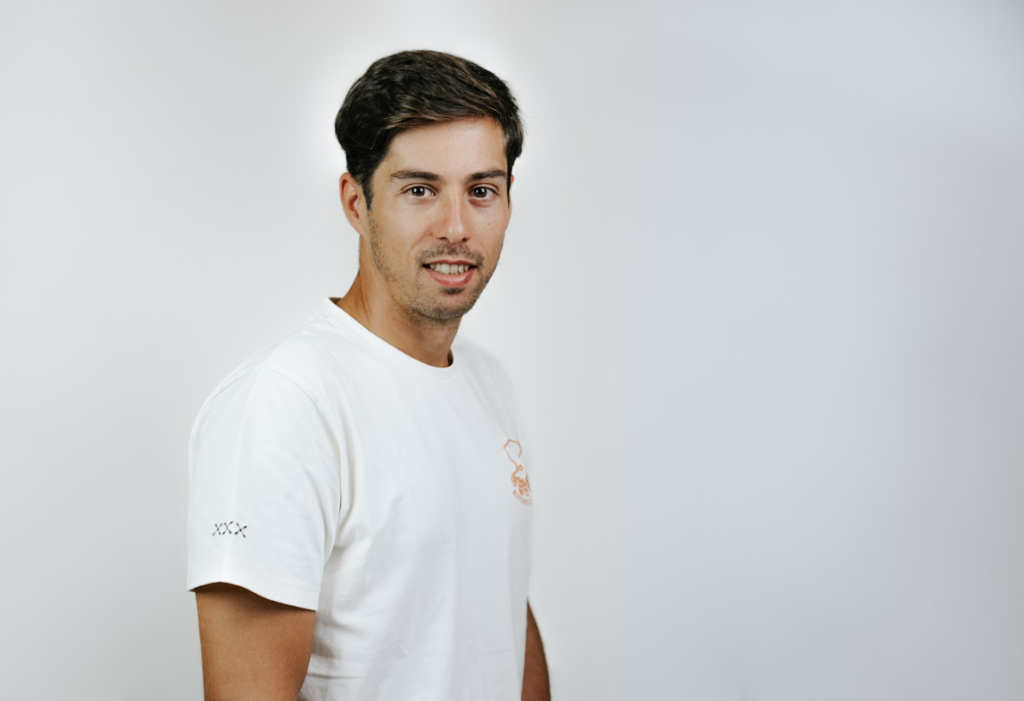 Adrián Aira, CEO de Elev8.
