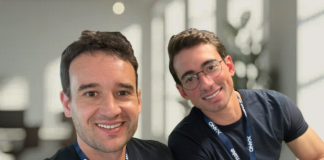 Un ex Silicon Valley y un graduado de la UBA lograron bajar la mora en las cobranzas con un agente de IA que habla: ya lo usan Direct TV y On City cerraron una ronda por US$1.55M