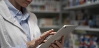 La farmacia online crece un 9,5% y la IA obliga a vigilar qué dicen sus fichas
