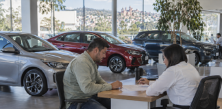 Venta de autos avanza 4.7% pese a un entorno económico moderado